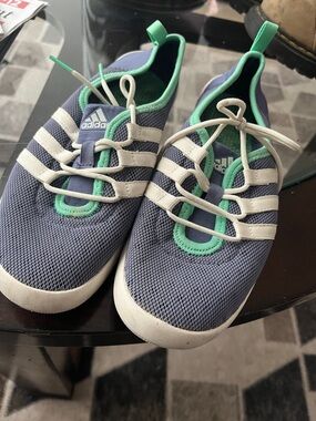 Adidas Women’s Navy Mesh Sneakers with Mint Accents